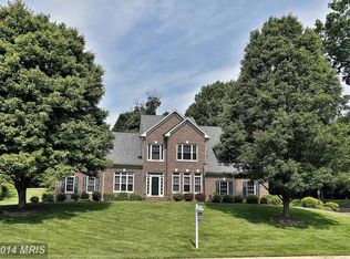 10604 Donovans Hill Dr, Fairfax Station, VA 22039