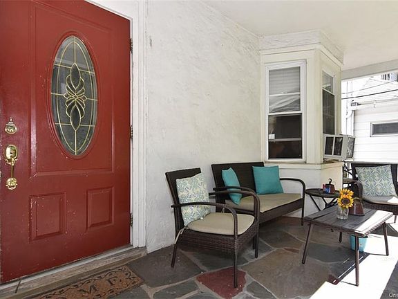 3rd image of 105 Washington Ave