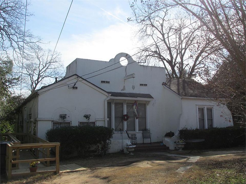 1st image of 1006 Russell St
