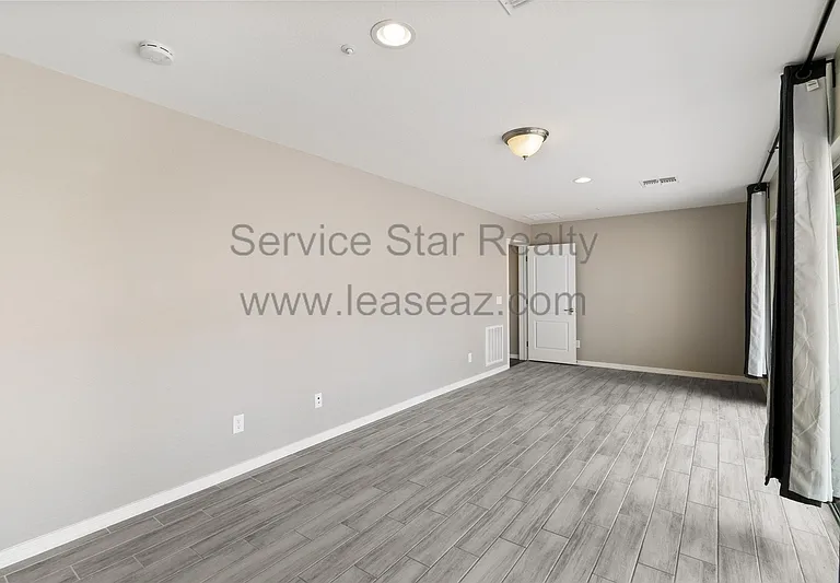 888 N Imperial Pl — Photo 31