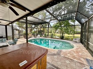 4907 82nd Pl E, Sarasota, FL 34243