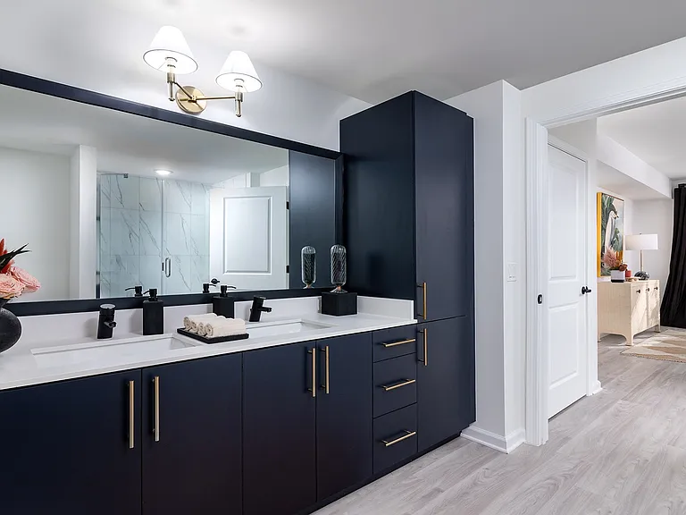 Spacious bathroom with sleek finishes and modern fixtures