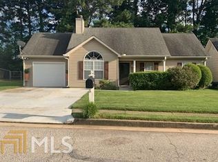 1361 N Hampton Dr, Hampton, GA 30228