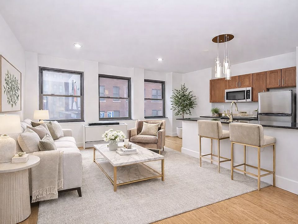 1st image of 213 E 37th St #3F