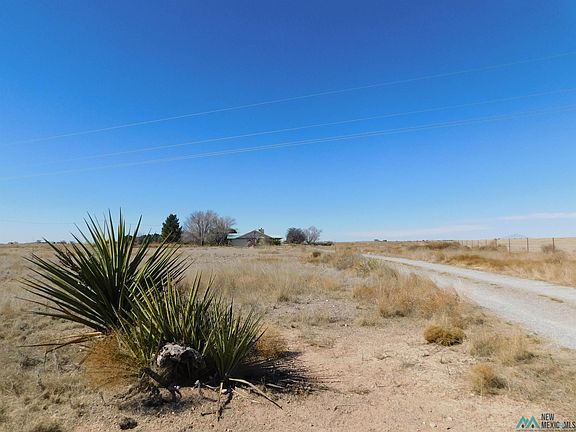 4th image of 5210 N Eisenhower Rd