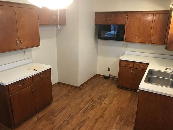 3rd image of 5822 N 94th St #5822