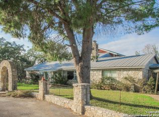 6390 Bump Gate Rd, Pipe creek, TX 78063