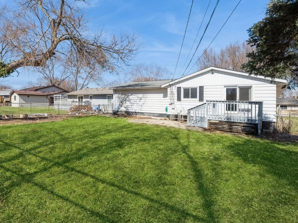 4519 Prairie Ave, McHenry, IL 60050