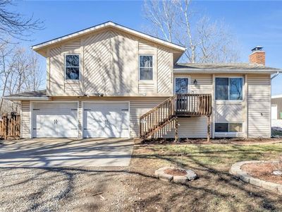 22026 S Lone Elm Rd, Spring Hill, KS, 66083