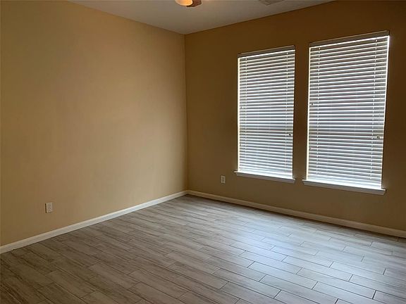 5th image of 20131 Sendera Oaks Ln