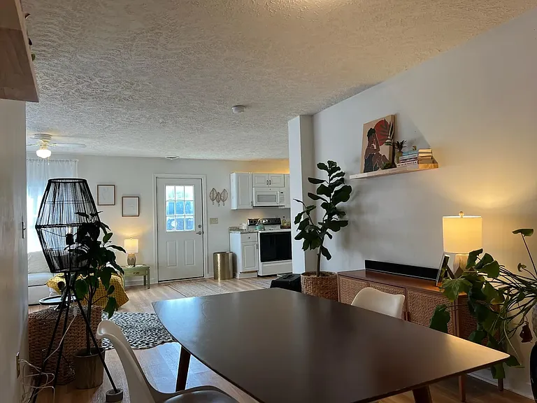 5520 Summit Ave #3 — Photo 7