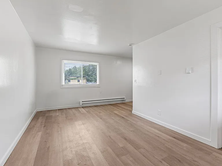 7374 E Main St — Photo 6