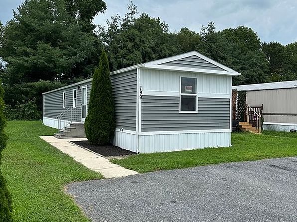 199 Pine Cone Dr