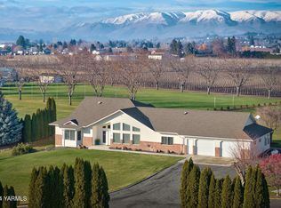 181 Cypress Way, Yakima, WA 98908