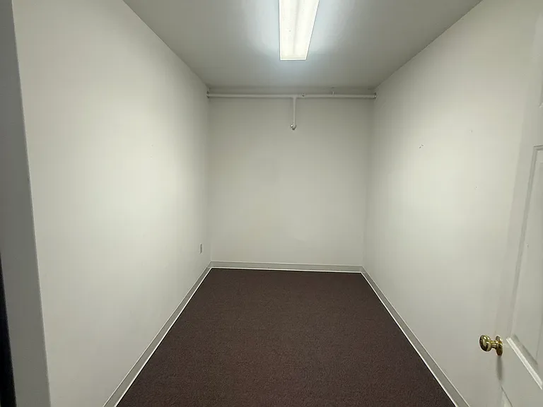 11 Front St #7 — Photo 8