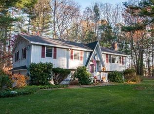 3 Eyssi Dr, Salem, NH 03079