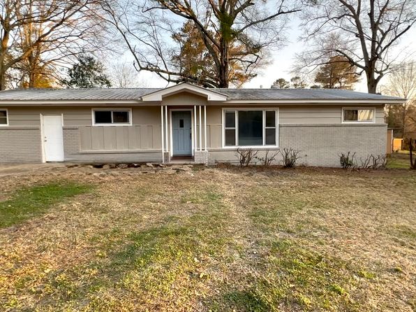 3221 Northview Dr, Meridian, MS 39305