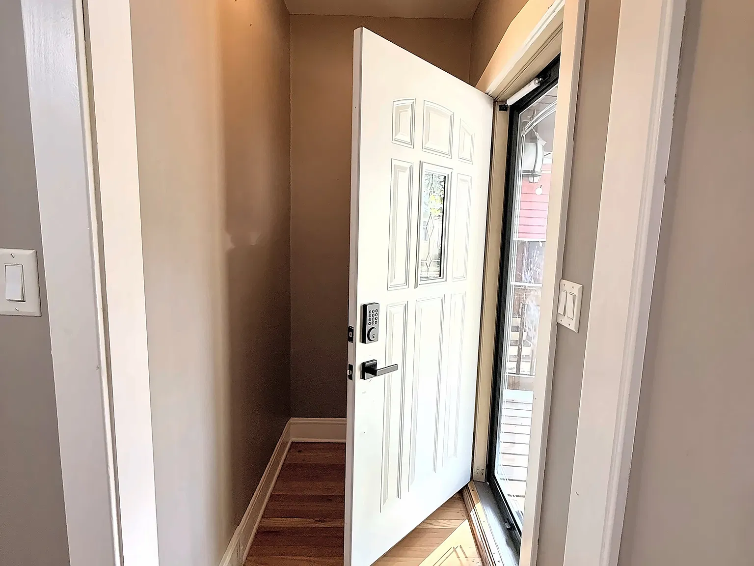 2 bed, $2,500 — Photo 2