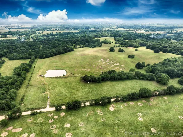 11923 E 163rd St S, Webbers Falls, OK 74470