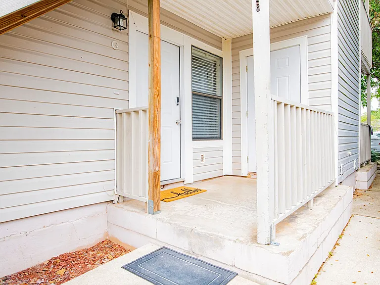 1271 Redwood Ln #G — Photo 1