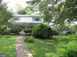 7515 New Second St, Elkins Park, PA 19027