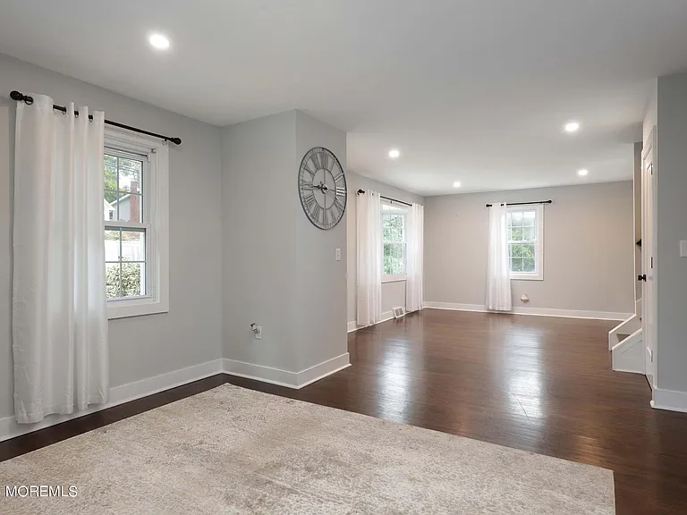 67 E Highland Ave — Photo 8