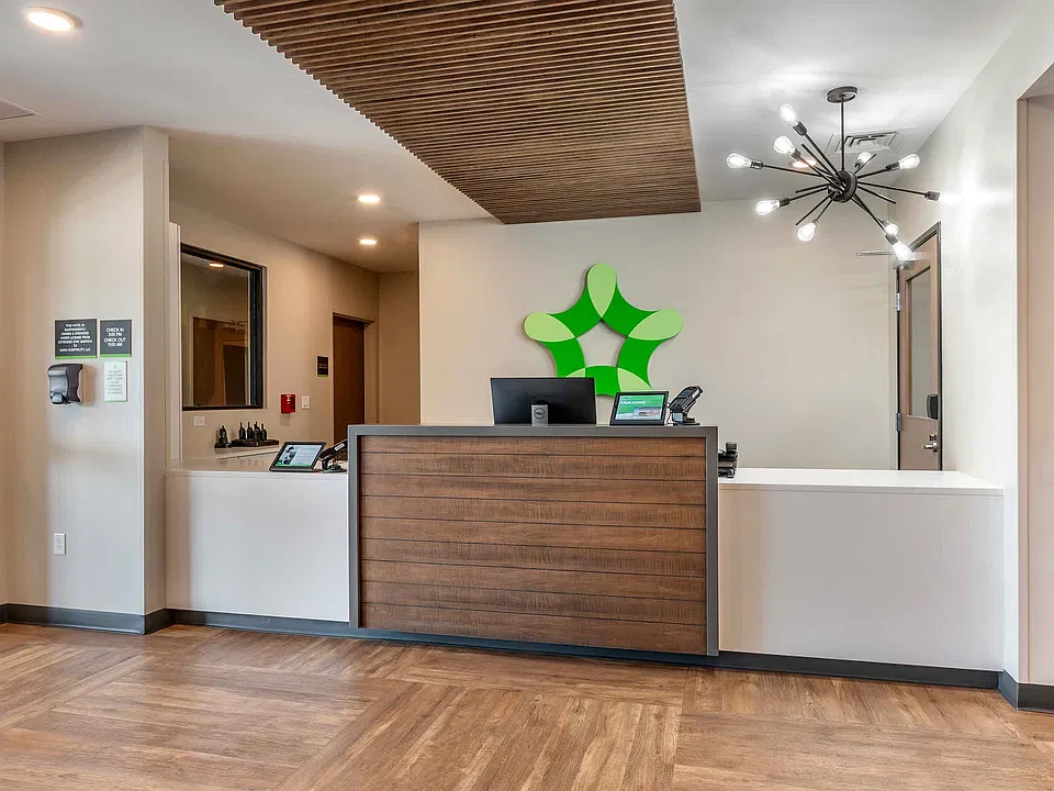 Lobby and Guest Check-in