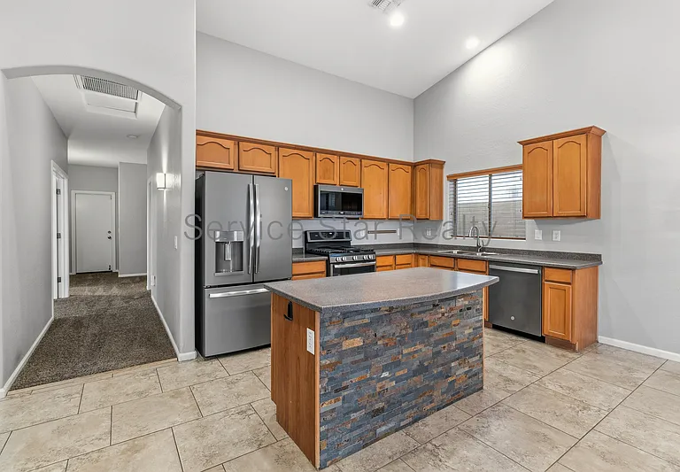15843 W Desert Mirage Dr — Photo 8