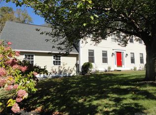 5 School Rd, Moodus, CT 06469