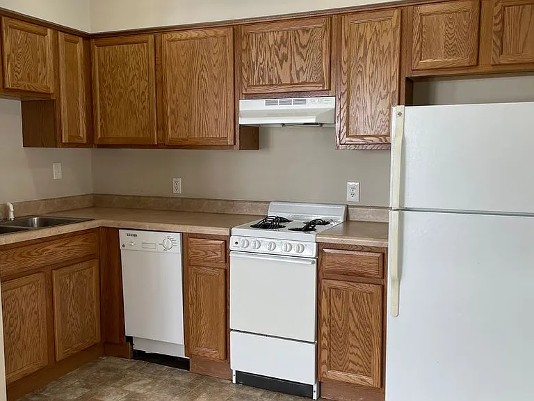Perry Park Apartments — Photo 4