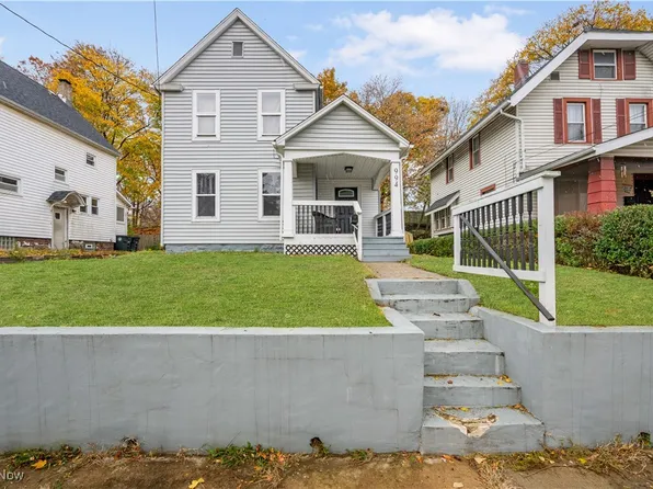 994 Moeller Ave, Akron, OH 44307