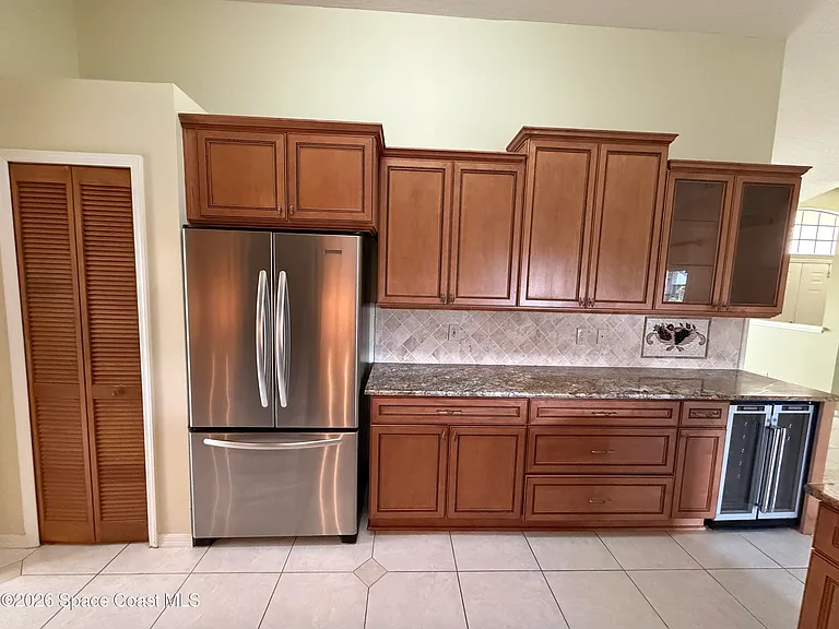 925 Falls Trl — Photo 7