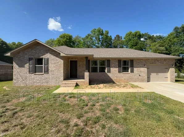 4090 Charles Cir, Pace, FL 32571