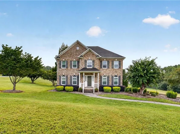 121 Reich Farm Ct, Lexington, NC 27295