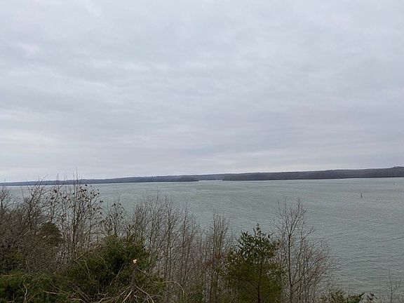 5th image of 330 Eagle Shore Dr