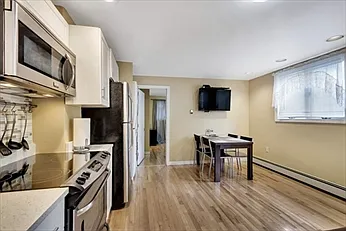 2 bed, 710 sqft, $3,800 — Photo 3