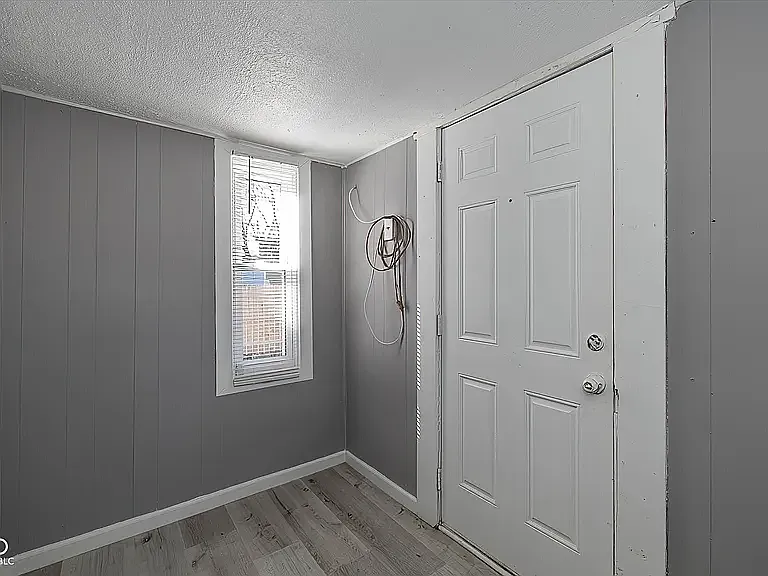 1148 Medford Ave — Photo 13