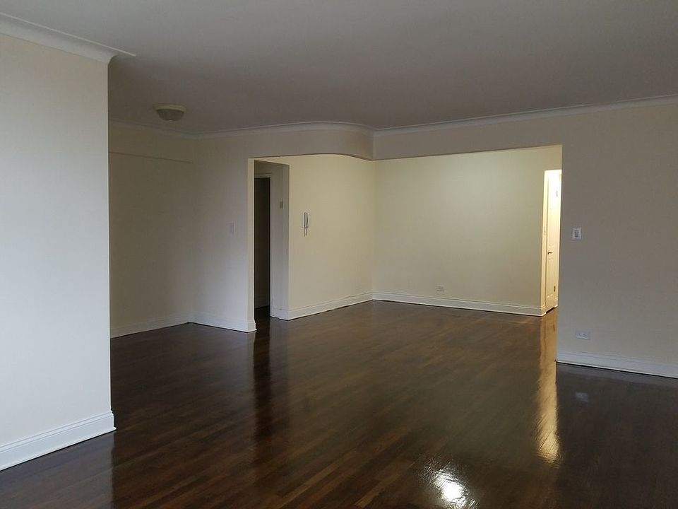 1st image of 8715 37th Ave APT 2E