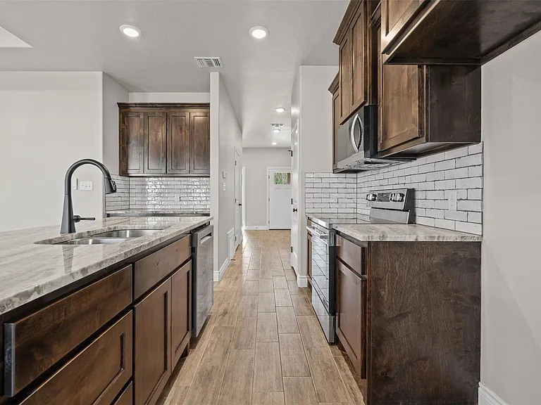 3402 Hilltop Rd — Photo 17