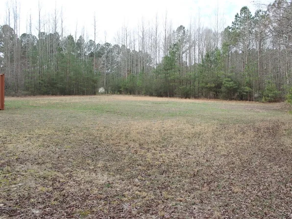 Ivor Rd, Sedley, VA 23878