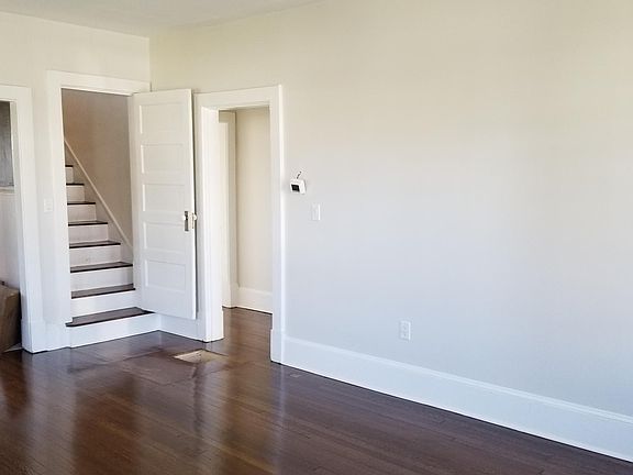 5th image of 815 E Cork St