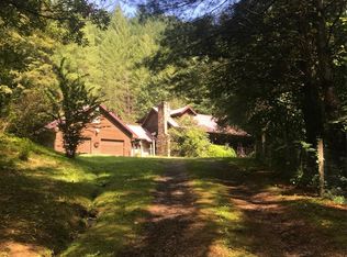 1413 Flax Patch Rd, Vicco, KY 41773