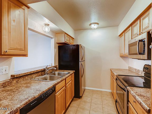 4th image of 240 S Old Litchfield Rd Unit 201