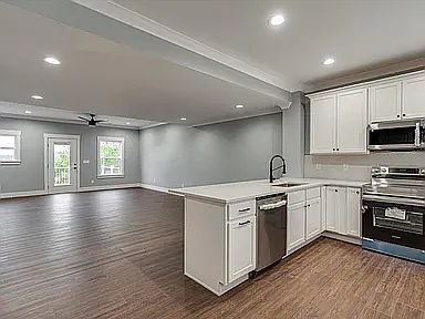 2nd image of 1322 Unity Dr NE
