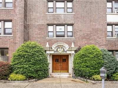 42 Pondfield Rd W APT 6F, Bronxville, NY, 10708