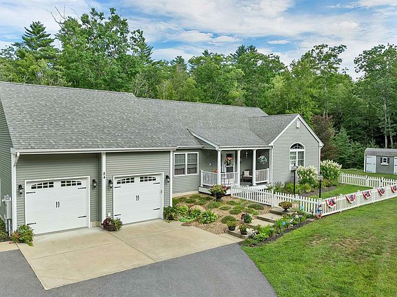 2nd image of 84 Mountain Road