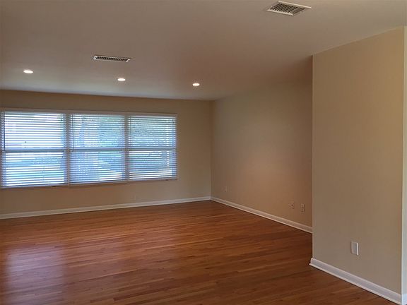 5th image of 1251 Driftwood Dr