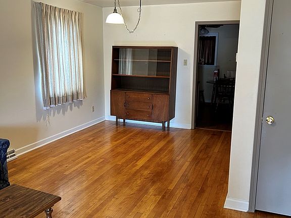 4th image of 55 W. Benjamin Dr