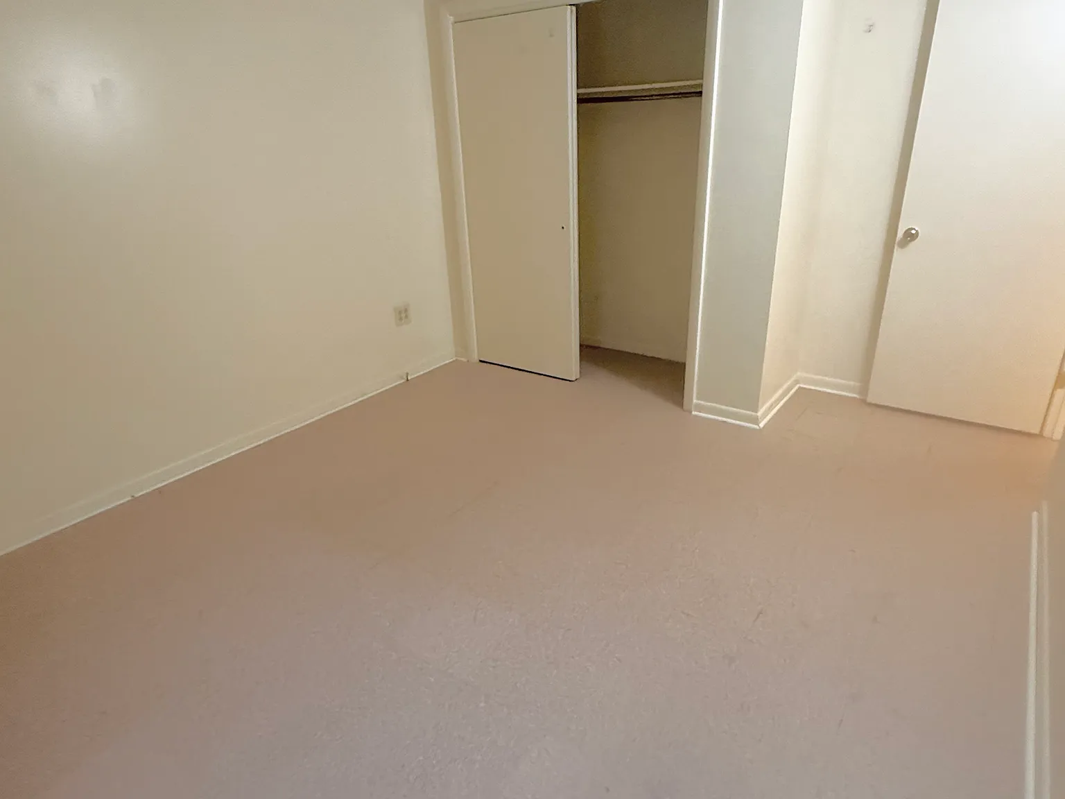 2 bed, $1,200 — Photo 3
