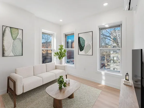 306 Varick Street image 1 of 16